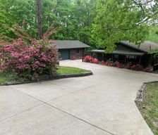 United States Kentucky Cadiz vacation rental compare prices direct by owner 15643512