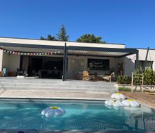 France Provence-Alpes-Côte d'Azur Caumont-sur-Durance vacation rental compare prices direct by owner 29056759