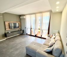 Italy Lombardia Concorezzo vacation rental compare prices direct by owner 25878045