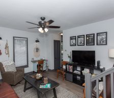 United States Illinois Moline vacation rental compare prices direct by owner 27487404