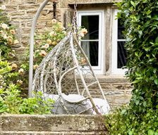 United Kingdom England Hayfield vacation rental compare prices direct by owner 25341257