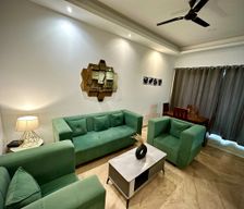 India Uttar Pradesh Noida vacation rental compare prices direct by owner 28493942