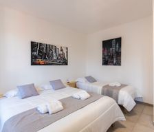 Italy Lombardia Rho vacation rental compare prices direct by owner 33063783