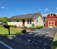 United States New York Cicero vacation rental compare prices direct by owner 33742902