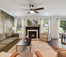 United States Michigan Plymouth vacation rental compare prices direct by owner 32565497