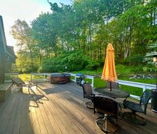 United States New York Mount Kisco vacation rental compare prices direct by owner 34415154