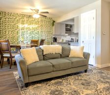 United States Texas College Station vacation rental compare prices direct by owner 33894799