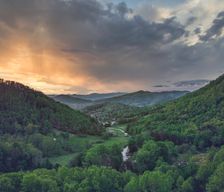 United States North Carolina Weaverville vacation rental compare prices direct by owner 813993
