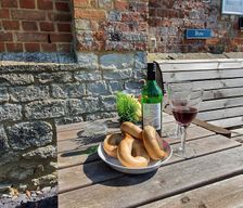 United Kingdom england Woolland vacation rental compare prices direct by owner 6471880