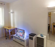 France Auvergne-Rhône-Alpes Lyon vacation rental compare prices direct by owner 5495578