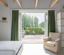 Netherlands Friesland Workum vacation rental compare prices direct by owner 32836303