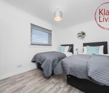 United Kingdom Scotland North Lanarkshire vacation rental compare prices direct by owner 11009058
