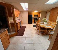 United States Iowa Davenport vacation rental compare prices direct by owner 25835456