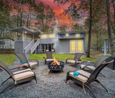 United States Pennsylvania Coolbaugh Township vacation rental compare prices direct by owner 23639733