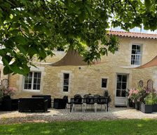 France Nouvelle-Aquitaine Port-d'Envaux vacation rental compare prices direct by owner 28912103