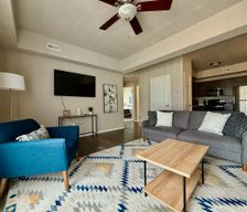 United States Iowa Waverly vacation rental compare prices direct by owner 33151161