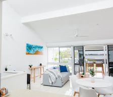 Australia Queensland Sandstone Point vacation rental compare prices direct by owner 32864092