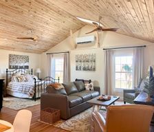 United States Illinois Champaign vacation rental compare prices direct by owner 34650504