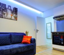 France Île-de-France Pantin vacation rental compare prices direct by owner 33458444