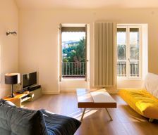 France Auvergne-Rhône-Alpes Lyon vacation rental compare prices direct by owner 34670218