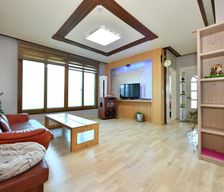 South Korea Gangwon Province Sokcho-si vacation rental compare prices direct by owner 5565099