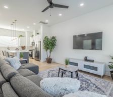 United States Texas Houston vacation rental compare prices direct by owner 33025329