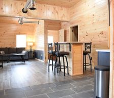 United States New York Pulaski vacation rental compare prices direct by owner 33137830