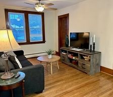 United States Illinois Libertyville vacation rental compare prices direct by owner 32319928