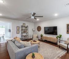 United States Arkansas Bentonville vacation rental compare prices direct by owner 32596250