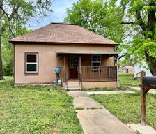 United States Kansas Independence vacation rental compare prices direct by owner 34465947