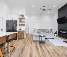 United States Iowa Oxford vacation rental compare prices direct by owner 34071403