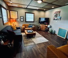 United States Kentucky Smiths Grove vacation rental compare prices direct by owner 36948326