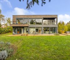 France Île-de-France Vaucresson vacation rental compare prices direct by owner 25401750