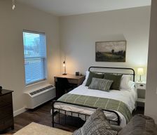 United States Iowa Bettendorf vacation rental compare prices direct by owner 33525995
