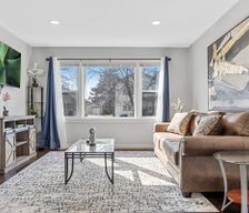 United States Illinois Waukegan vacation rental compare prices direct by owner 33968058