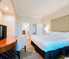 United States Nevada Las Vegas vacation rental compare prices direct by owner 37137898