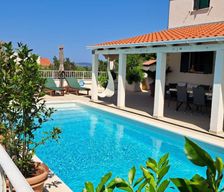 Croatia Split-Dalmatia County Maslinica vacation rental compare prices direct by owner 6479808