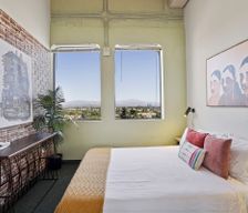 United States California Santa Ana vacation rental compare prices direct by owner 37546715