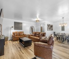 United States Indiana Bloomington vacation rental compare prices direct by owner 36296655