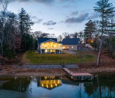 United States Maine Standish vacation rental compare prices direct by owner 37927357