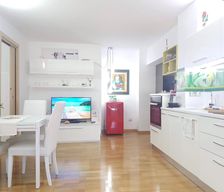 Romania Județul Iași Iași vacation rental compare prices direct by owner 5501978