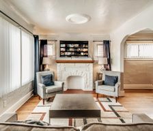 United States Michigan Pontiac vacation rental compare prices direct by owner 1290474