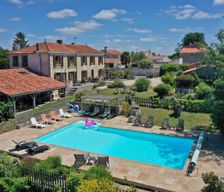 France Pays de la Loire Lairoux vacation rental compare prices direct by owner 5681146