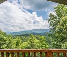United States Tennessee Gatlinburg vacation rental compare prices direct by owner 237608