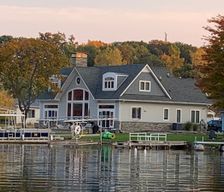 United States Michigan Fenton vacation rental compare prices direct by owner 24926167