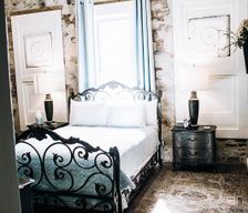 United States Missouri Carthage vacation rental compare prices direct by owner 11442024
