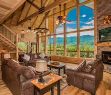 United States Tennessee Gatlinburg vacation rental compare prices direct by owner 247433