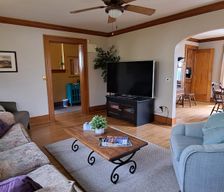 United States New York Rochester vacation rental compare prices direct by owner 1745666