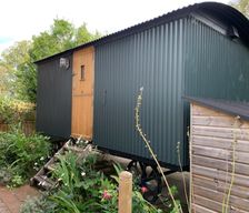 United Kingdom England Wool vacation rental compare prices direct by owner 6793678