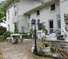 United States Wisconsin Columbus vacation rental compare prices direct by owner 1752036